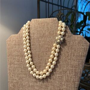 Vintage double strand rhinestone clasp faux pearl necklace